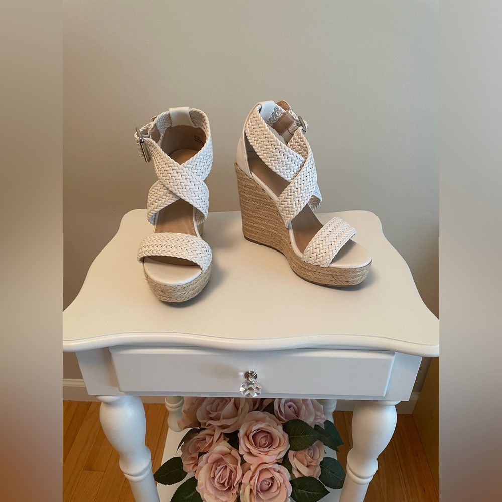 Charlotte Russe White Wedges